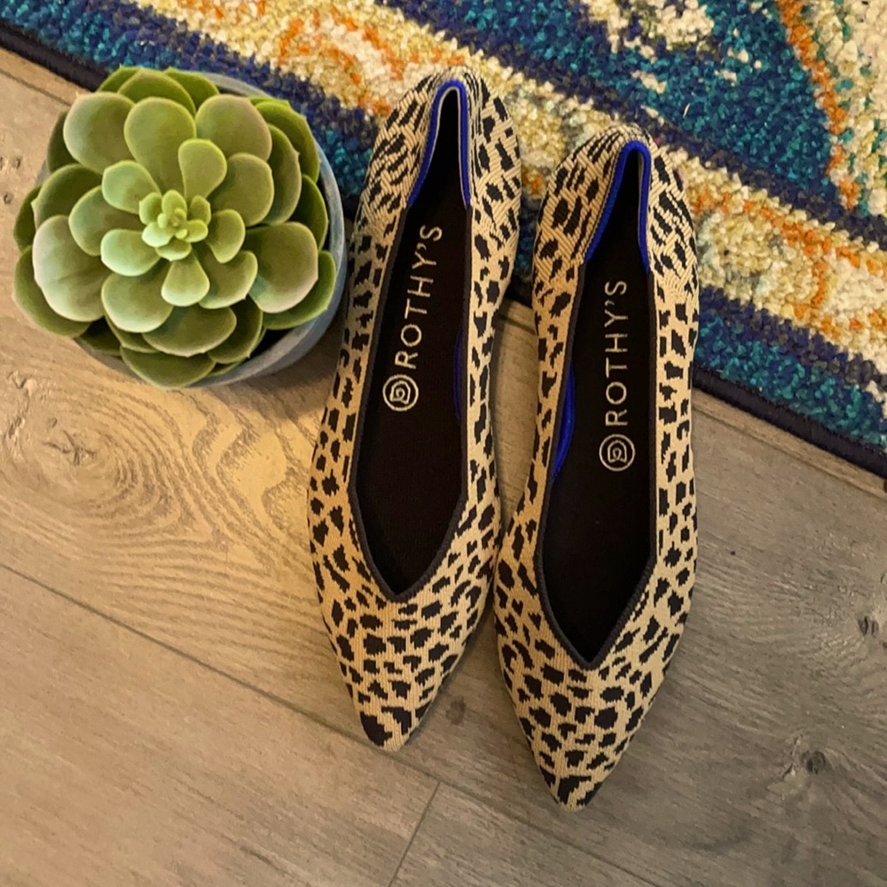 Rothys the point leopard print size 7 woman’s fla…